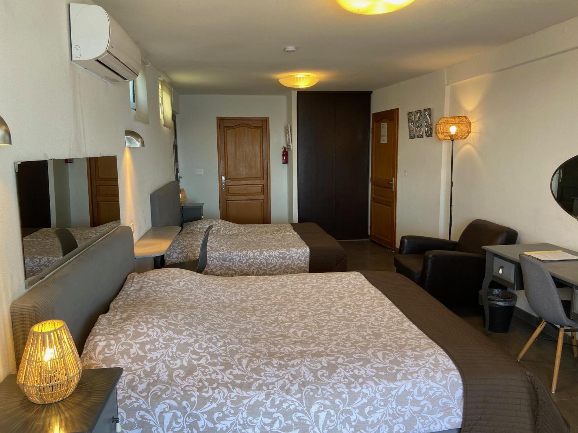 Stella Maris Bed and Breakfast Hyères Rum bild